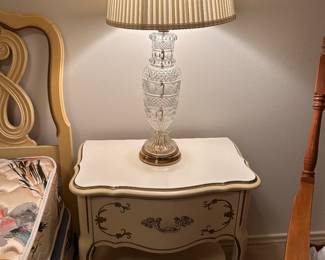 french provincial matching night stands and crystal lamps