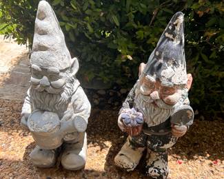 GARDEN GNOMES
