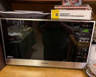 PANASONIC microwave...large and very clean