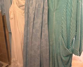robes/ gowns