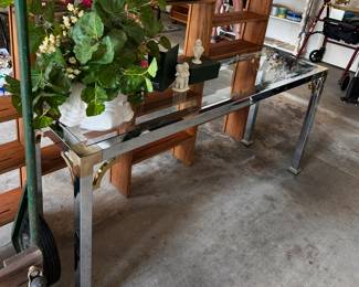 CHROME N GLASS SOFA TABLE