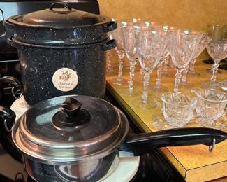 SALAD MASTER "old colonial" 2 qt saucepan