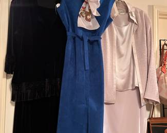 CLOTHING, SCARVES