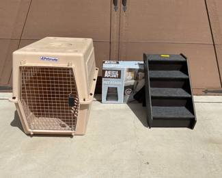 Large Kennel & Pet Stairs