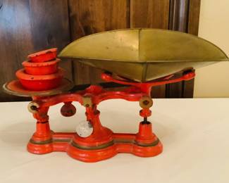 Antique Dry Goods Merchant Scale