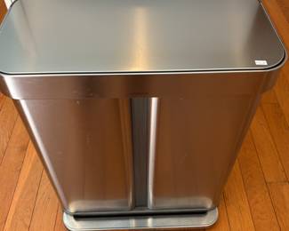 Trash Can 