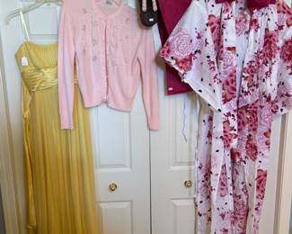 Vintage Women's Clothing