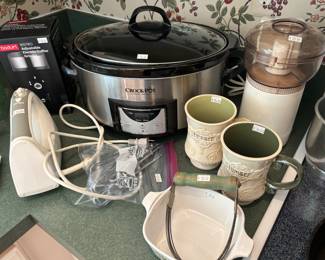 Crock Pot, Mugs, Blender 