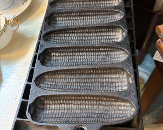 Cast Iron Corn and muffin bakeware
