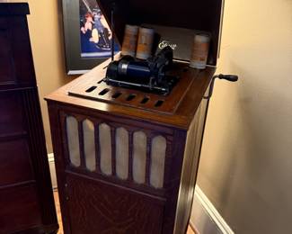 Item #128 1915-1916 Edison Amberola Phonograph, Oaken, Good Condition, Functional, 41" 16" 19.75"