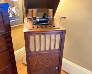Item #128 1915-1916 Edison Amberola Phonograph, Oaken, Good Condition, Functional, 41" 16" 19.75"