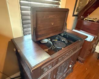 Item #99 First RCA Phonograph&Radio Combo, Model #RAE68, 1930, Non-Functional, 38" 41.5" 21.5"
