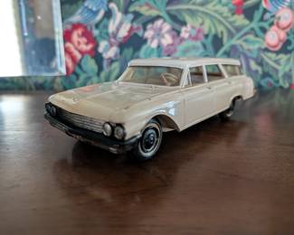 Item #270 1962 Ford Country Sedan Station Wagon Promotional Model