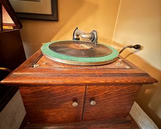 Item #102 Victrola VI 1911 Record Player, Functional, Unfinished, 9" 15" 14"