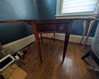 Item #24 Pembroke Leaf Table, Minor Wear, H27" L30.5" W18"(+18")