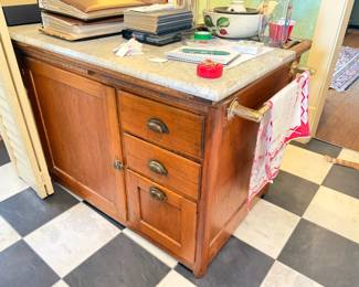 Item #157 Kitchen Island/Hoosier Cabinet, 30" 42" 27"