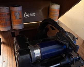 Item #128 1915-1916 Edison Amberola Phonograph, Oaken, Good Condition, Functional, 41" 16" 19.75"