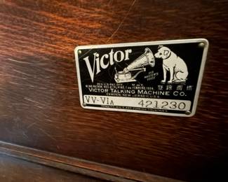 Item #102 Victrola VI 1911 Record Player, Functional, Unfinished, 9" 15" 14"