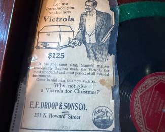 Item #101 Victor Victrola XII Record Player (First Tabletop Player), w/ Key, 1909, Functional, Refinished Mahogany, 15.5" 16.5" 21"