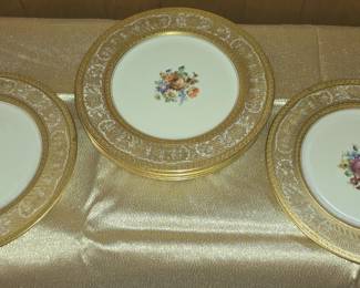 SET OF 10 BELLEEK DINNER PLATES