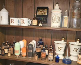 ANTIQUE PHARMACY BOTTLES & ITEMS FROM OARD ROSS DRUG STORE
