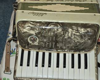 RARE NOBLE "ATOMIC" ACCORDIAN