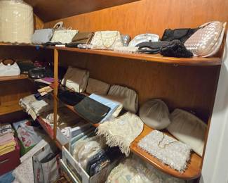 VINTAGE PURSES