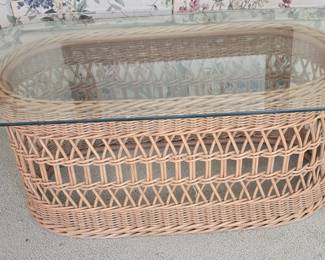 ORIGINAL VINTAGE LLOYD FLANDERS RATTAN COFFEE TABLE