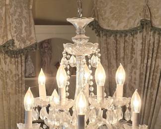 VINTAGE 1940's CRYSTAL CHANDELIER