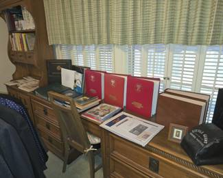 LARGE VINTAGE STAMP COLLECTION
