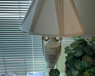 Another nice lamp.