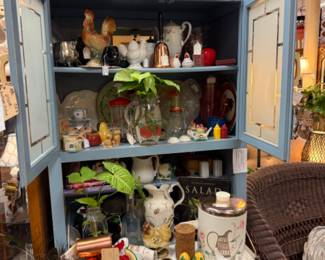 Collectible pieces and statuary.