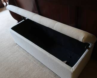 view of inside of bench