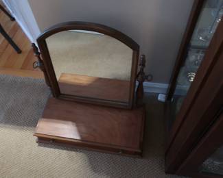 dresser mirror