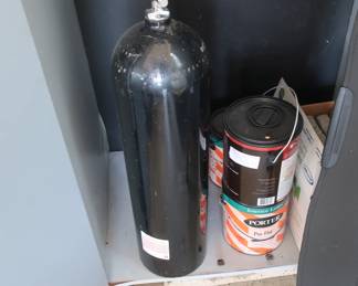 scuba tank