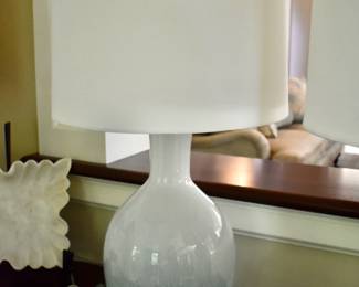 Glass table lamp