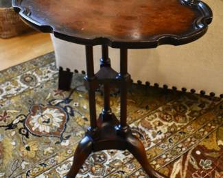 Baker Furniture Historic Charleston Collection mahogany and burlwood tea table