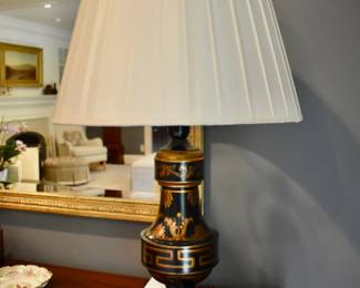 Black and gold table lamp