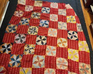 QUILT TOPPER