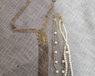 VINTAGE MESH TIE AND JUICY COUTOUR NECKLACE