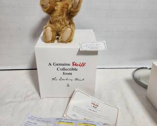 STEIFF BEAR BY DANBURRY MINT NEW IN BOX