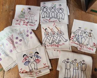 VINTAGE EMBROIDERED LINENS