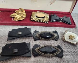 ANTIQUE SHOE CLIPS