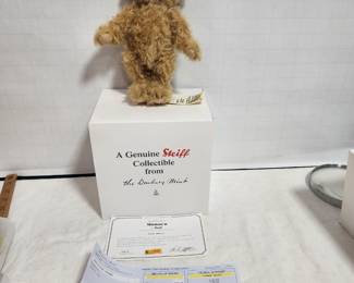 STEIFF BEAR BY DANBURRY MINT NEW IN BOX