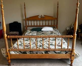 Double four poster bed