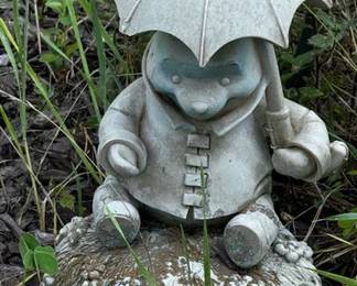 Winnie-the-Pooh water sprinkler