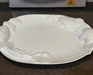 Seafood serving platter