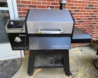 Pit Boss Laredo electric smoker