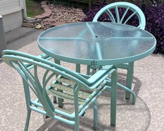 Outdoor table and chairs