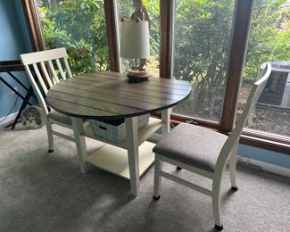 Like new 3pc. drop leaf table with 2 chairs